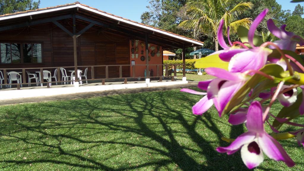 Pousada Canto Do Lago Piracaia Exterior photo